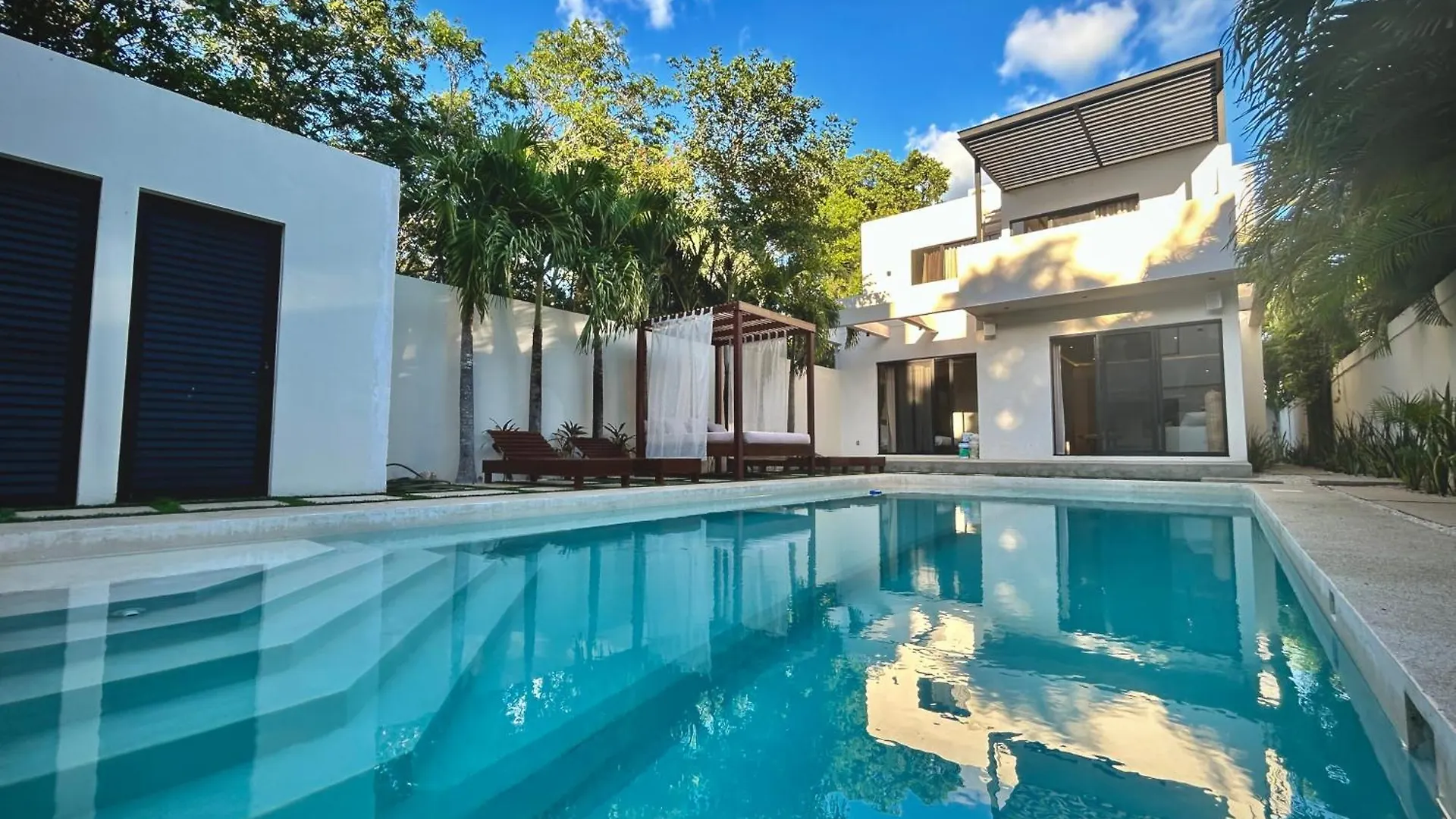 Stunning Villa In The Heart Of La Veleta Tulum